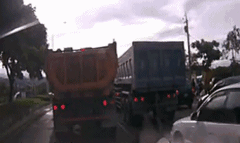 假期高速行駛攻略，看一遍絕對(duì)平安！