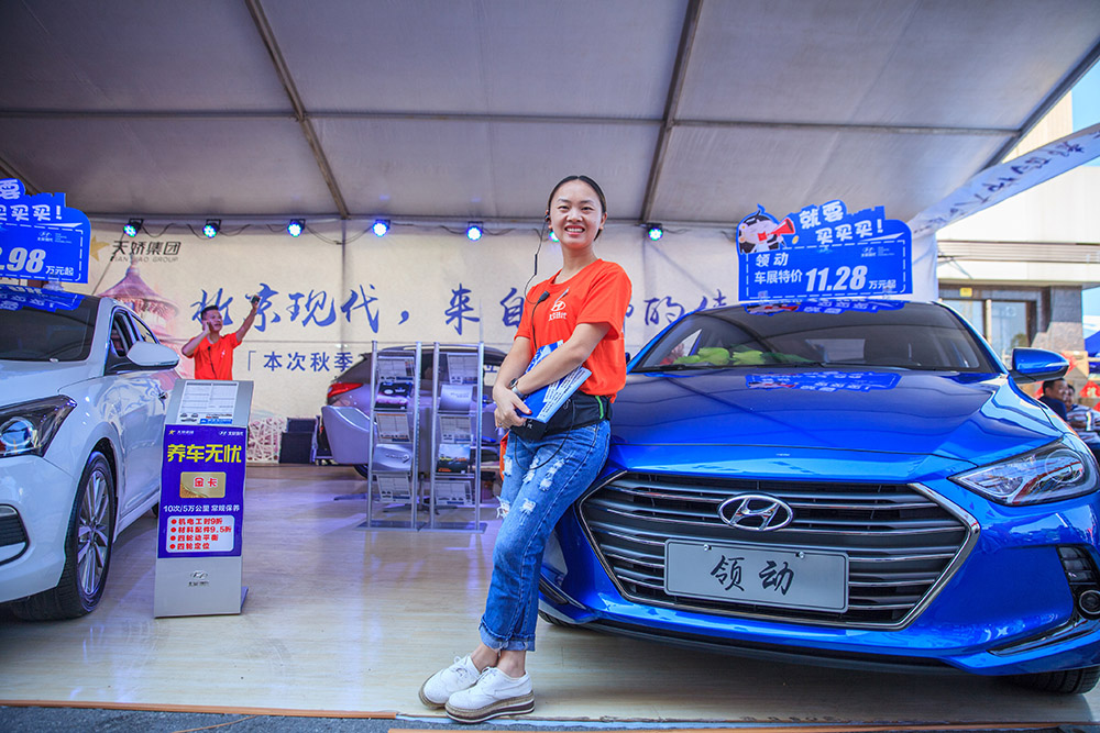 【車展第一天】遇到那個TA，放棄蘋果8......