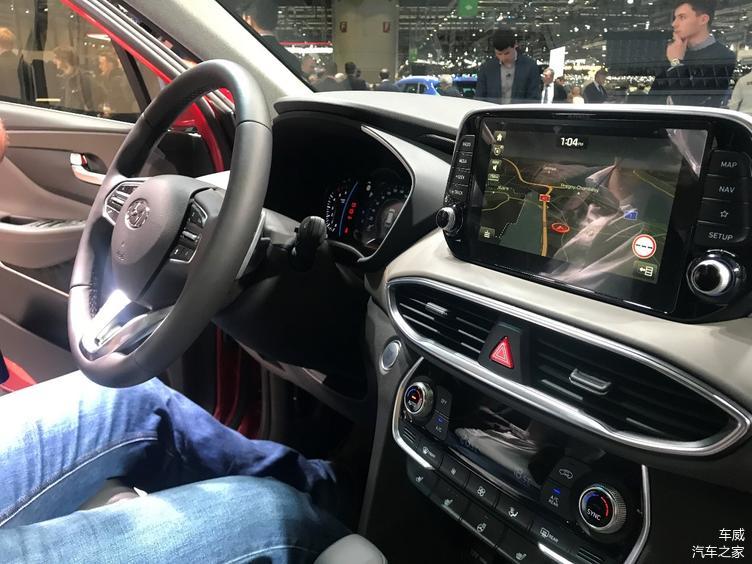 日內(nèi)瓦車(chē)展：實(shí)拍現(xiàn)代全新格越，追求實(shí)用性的SUV