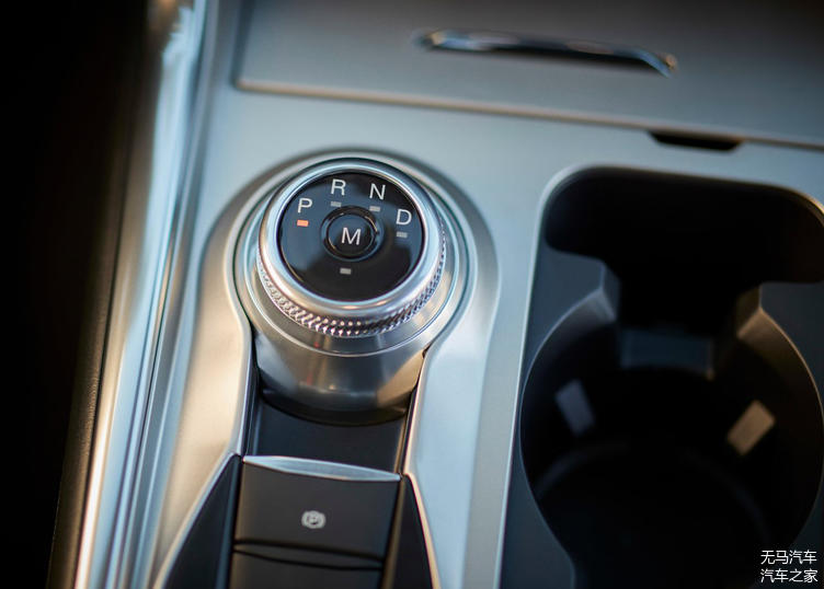 全新一代福特探險者官圖發(fā)布！依舊是大家的硬派之選！