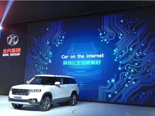 男同胞們，當女同事上班不再化妝時，你要小心了…嘿嘿嘿