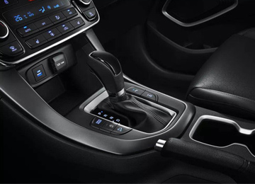 汽車檔位上的“＋”與“－”該怎么用？