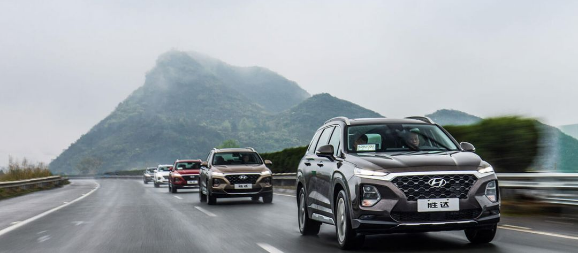 70%的車主不知道怎樣正確給汽車水箱加水，快看是不是你！