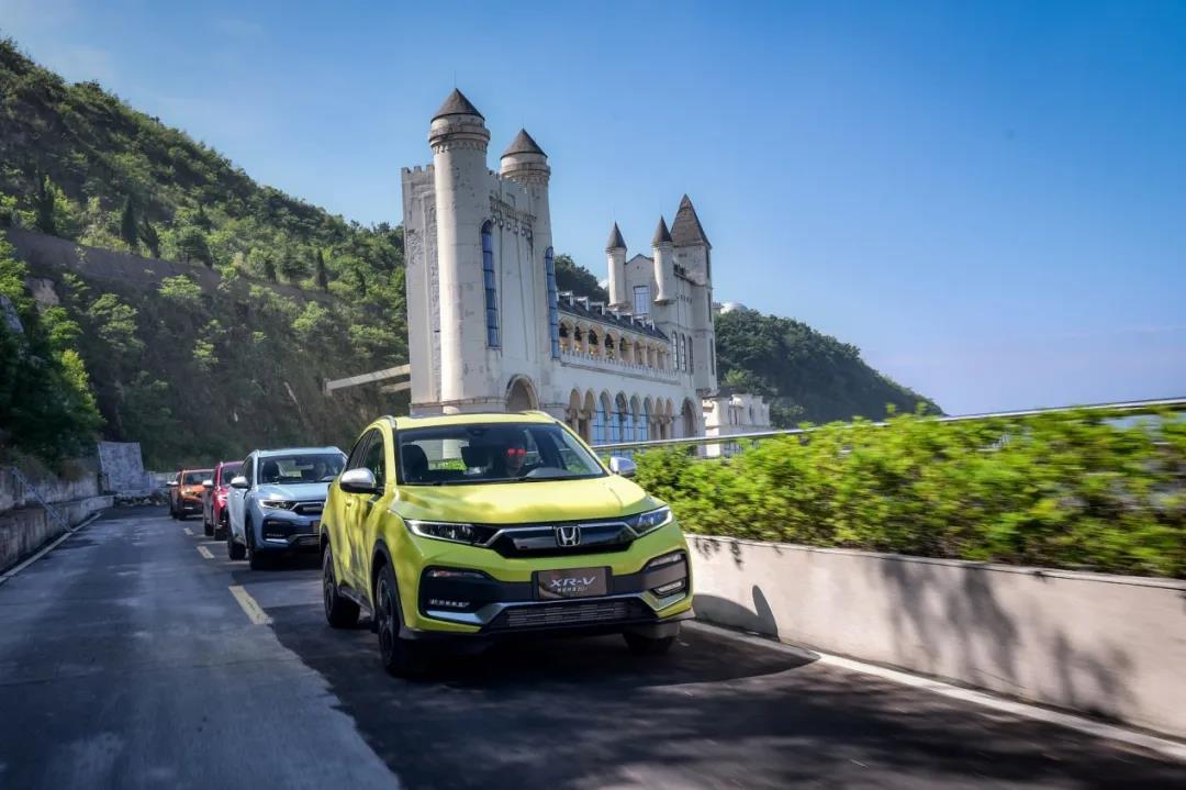 媒體視角 | 即將“解鎖”小型SUV首個百萬輛成就，XR-V為啥被年輕人“愛不夠”？