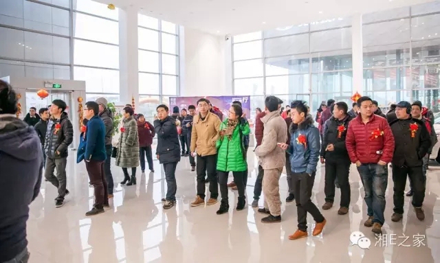 精英齊歡聚天嬌國際汽車城，瑞雪兆豐年！